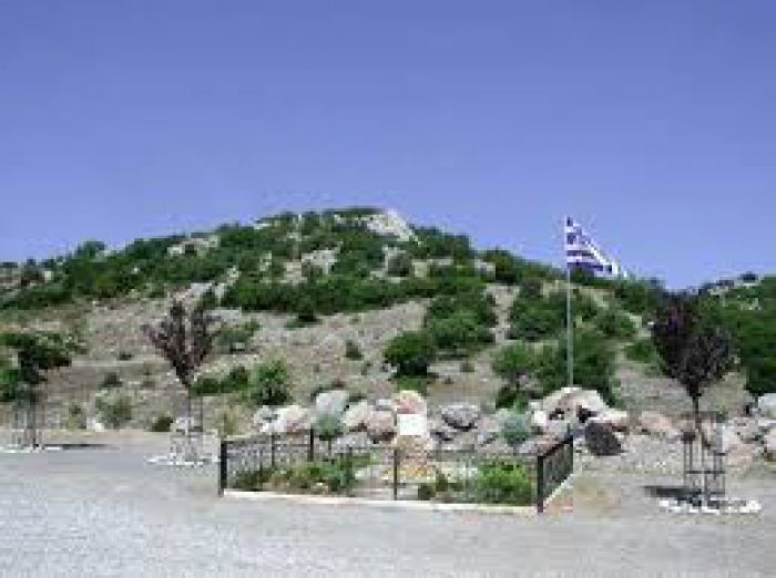 Ο ΣΑΟΟ τιμά τη Μάχη των Τρικόρφων
