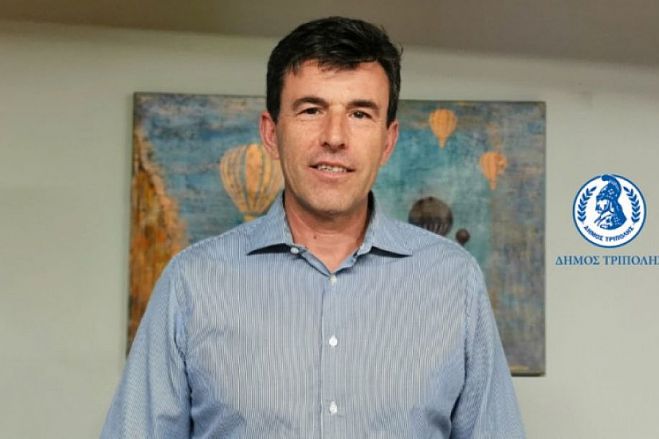 &Delta;. &Mu;&alpha;&kappa;&alpha;&rho;&omicron;ύ&nu;&eta;&sigmaf;: &laquo;&Tau;&epsilon;&tau;&rho;&alpha;ή&mu;&epsilon;&rho;&omicron; &gamma;&epsilon;&mu;ά&tau;&omicron; &chi;&alpha;&mu;ό&gamma;&epsilon;&lambda;&alpha; &kappa;&alpha;&iota; &epsilon;&pi;&iota;&tau;&upsilon;&chi;ί&epsilon;&sigmaf; &Alpha;&rho;&kappa;ά&delta;&omega;&nu; &alpha;&theta;&lambda;&eta;&tau;ώ&nu;&raquo;