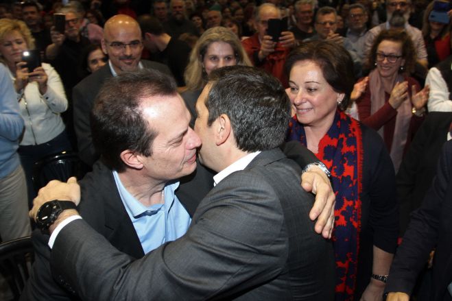 Για &quot;συνεργασίες των δημοκρατικών και προοδευτικών δυνάμεων στους θεσμούς της Περιφερειακής Αυτοδιοίκησης&quot; μίλησε ο Δέδες (vd)