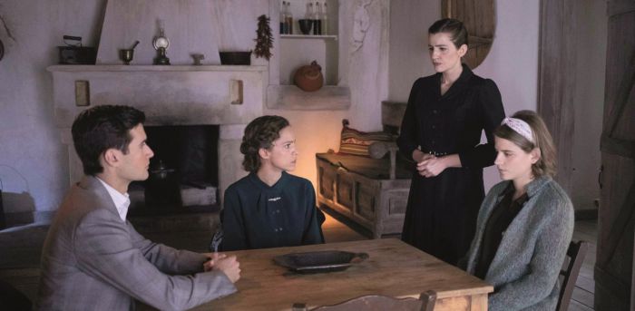 "Ά&gamma;&rho;&iota;&epsilon;&sigmaf; &Mu;έ&lambda;&iota;&sigma;&sigma;&epsilon;&sigmaf;" | &Chi;ά&nu;&omicron;&upsilon;&nu; &tau;&eta; &gamma;&eta; &kappa;ά&tau;&omega; &alpha;&pi;ό &tau;&alpha; &pi;ό&delta;&iota;&alpha; &tau;&omicron;&upsilon;&sigmaf; ...