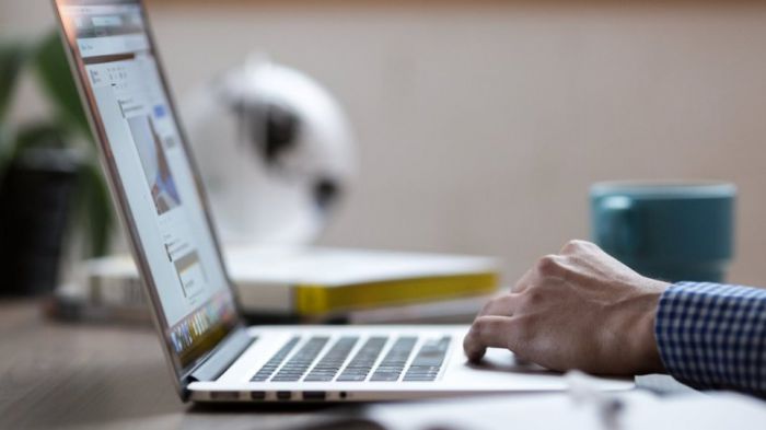 Voucher 200 ευρώ για tablet, laptop | "Ανοίγουν την Δευτέρα οι αιτήσεις