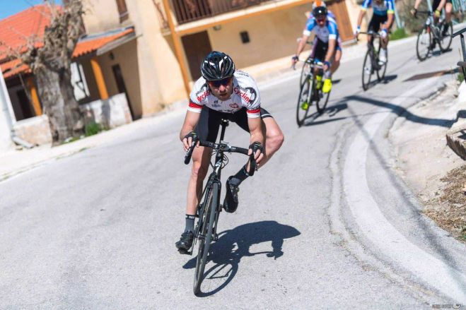 &Alpha;&rho;&chi;&iota;&phi;ύ&lambda;&alpha;&kappa;&alpha;&sigmaf; &alpha;&pi;ό &tau;&eta;&nu; &Tau;&rho;ί&pi;&omicron;&lambda;&eta; &kappa;έ&rho;&delta;&iota;&sigma;&epsilon; &chi;&rho;&upsilon;&sigma;ό &sigma;&tau;&omicron; &Pi;&alpha;&nu;&epsilon;&lambda;&lambda;ή&nu;&iota;&omicron; &Pi;&omicron;&delta;&eta;&lambda;&alpha;&tau;&iota;&kappa;ό &Alpha;&gamma;ώ&nu;&alpha; &Alpha;&sigma;&tau;&upsilon;&nu;&omicron;&mu;&iota;&kappa;ώ&nu;! (&epsilon;&iota;&kappa;ό&nu;&epsilon;&sigmaf;)