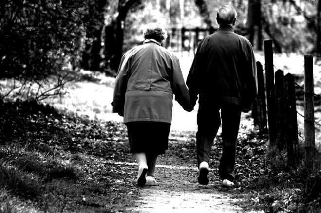 &Tau;&rho;ί&pi;&omicron;&lambda;&eta; ... &Pi;ό&lambda;&eta; &tau;&omega;&nu; &sigma;&upsilon;&nu;&tau;&alpha;&xi;&iota;&omicron;ύ&chi;&omega;&nu;!