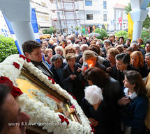 &Alpha;&pi;ό&delta;&omicron;&sigma;&eta; &tau;&omicron;&upsilon; &Pi;ά&sigma;&chi;&alpha; &sigma;&tau;&omicron;&nu; Ά&gamma;&iota;&omicron; &Delta;&eta;&mu;ή&tau;&rho;&iota;&omicron; &Tau;&rho;ί&pi;&omicron;&lambda;&eta;&sigmaf; (&epsilon;&iota;&kappa;ό&nu;&epsilon;&sigmaf;)