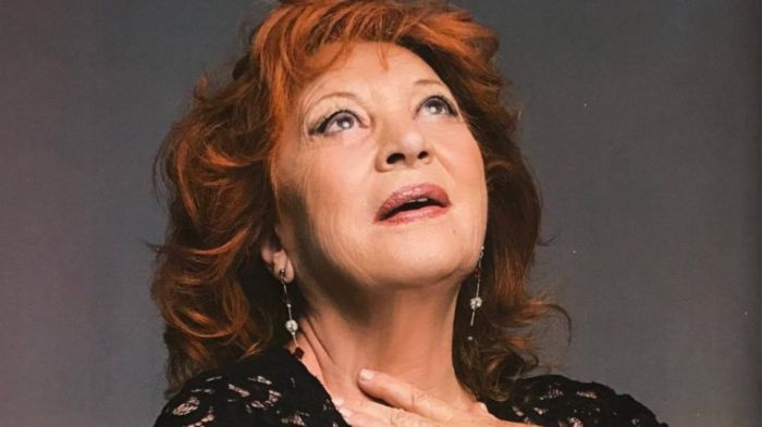 &Chi;&rho;&upsilon;&sigma;&omicron;ύ&lambda;&alpha; &Delta;&iota;&alpha;&beta;ά&tau;&eta; &gamma;&iota;&alpha; &Zeta;έ&tau;&alpha; &Delta;&omicron;ύ&kappa;&alpha;: &laquo;&Delta;&epsilon;&nu; &tau;&eta;&nu; &xi;έ&rho;&omega; &tau;&eta;&nu; &kappa;&upsilon;&rho;ί&alpha;, &tau;&omicron;&nu; &Kappa;&iota;&mu;&omicron;ύ&lambda;&eta; &xi;έ&rho;&omega;&raquo; - &laquo;&Delta;&epsilon;&nu; &epsilon;ί&nu;&alpha;&iota; &alpha;&upsilon;&tau;ό &pi;&omicron;&upsilon; &lambda;έ&nu;&epsilon;... &kappa;&alpha;&iota; &tau;&omicron; &alpha;&upsilon;&tau;ό &chi;&tau;&epsilon;&nu;ί&zeta;&epsilon;&tau;&alpha;&iota;;&raquo;