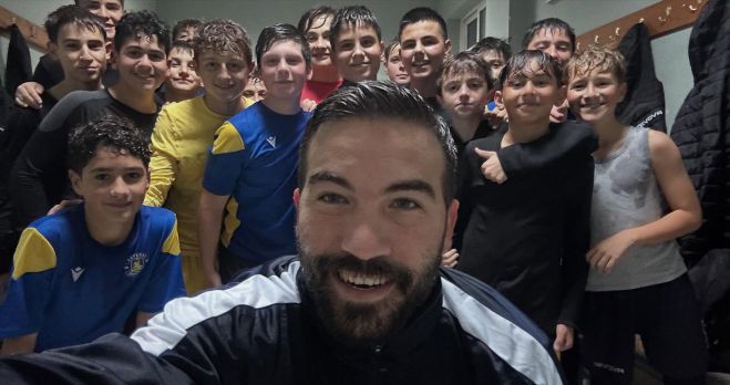 Γεωργακόπουλος: &quot;Ένας πολύ όμορφος κύκλος τριών χρόνων στην Ελπίδα Τρίπολης κλείνει με πολύ όμορφα συναισθήματα&quot;