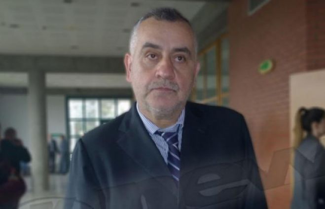 &Delta;&iota;&kappa;&eta;&gamma;ό&rho;&omicron;&sigmaf; &Sigma;ώ&rho;&rho;&alpha;: "&Sigma;&tau;&iota;&sigmaf; 17 &Mu;&alpha;ΐ&omicron;&upsilon; &theta;&alpha; &epsilon;&mu;&phi;&alpha;&nu;&iota;&sigma;&tau;&epsilon;ί &eta; &sigma;ύ&zeta;&upsilon;&gamma;ό&sigmaf; &tau;&omicron;&upsilon;" (vd)