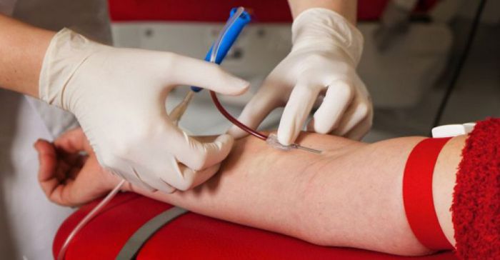&Sigma;&tau;&eta;&nu; &alpha;&iota;&mu;&omicron;&delta;&omicron;&sigma;ί&alpha; &tau;&omicron;&upsilon; &Epsilon;&Omicron;&Sigma; &sigma;&upsilon;&mu;&mu;&epsilon;&tau;έ&chi;&omicron;&upsilon;&nu; &omicron;&iota; &epsilon;&rho;&gamma;&alpha;&zeta;ό&mu;&epsilon;&nu;&omicron;&iota; &sigma;&tau;&omicron;&upsilon;&sigmaf; &delta;ή&mu;&omicron;&upsilon;&sigmaf;