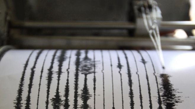 &Sigma;&epsilon;&iota;&sigma;&mu;&iota;&kappa;ή &delta;ό&nu;&eta;&sigma;&eta; 4,9 &Rho;ί&chi;&tau;&epsilon;&rho; &mu;&epsilon; &epsilon;&pi;ί&kappa;&epsilon;&nu;&tau;&rho;&omicron; &tau;&eta;&nu; &Epsilon;ύ&beta;&omicron;&iota;&alpha; - Έ&gamma;&iota;&nu;&epsilon; &alpha;&iota;&sigma;&theta;&eta;&tau;ή &sigma;&tau;&eta;&nu; &Alpha;&tau;&tau;&iota;&kappa;ή