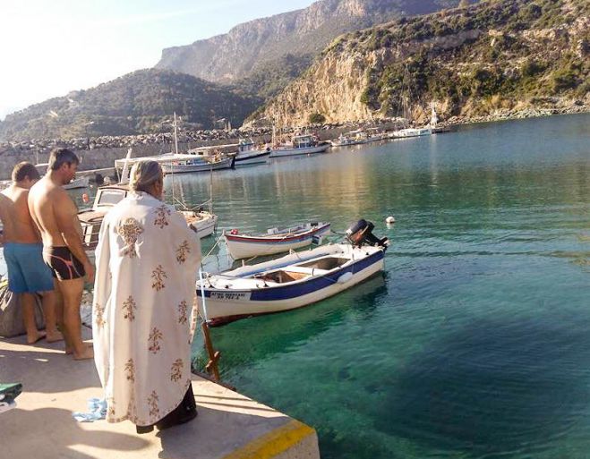 Ο Αγιασμός των Υδάτων στο λιμάνι της Σαμπατικής! (εικόνες)