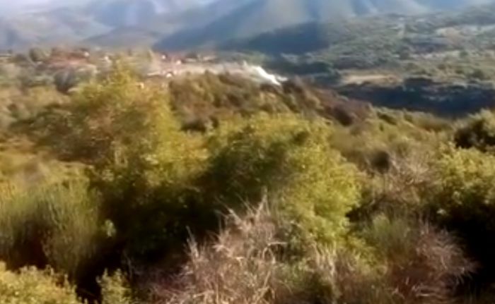 Φωτιά στο χωριό Μάρκου | «Φτιάξτε το δρόμο προς τη Μονή Προδρόμου για να μην μας βρουν τα χειρότερα»!