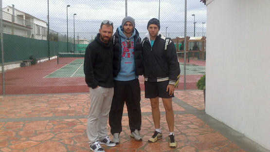 &Sigma;&tau;&eta; &Beta;&rsquo; &Epsilon;&theta;&nu;&iota;&kappa;ή &kappa;&alpha;&iota; &tau;&eta;&nu; &epsilon;&pi;ό&mu;&epsilon;&nu;&eta; &sigma;&alpha;&iota;&zeta;ό&nu; &eta; &omicron;&mu;ά&delta;&alpha; &tau;&omega;&nu; &alpha;&nu;&delta;&rho;ώ&nu; &tau;&eta;&sigmaf; &Alpha;&Epsilon;&Kappa; &Tau;&rho;ί&pi;&omicron;&lambda;&eta;&sigmaf;