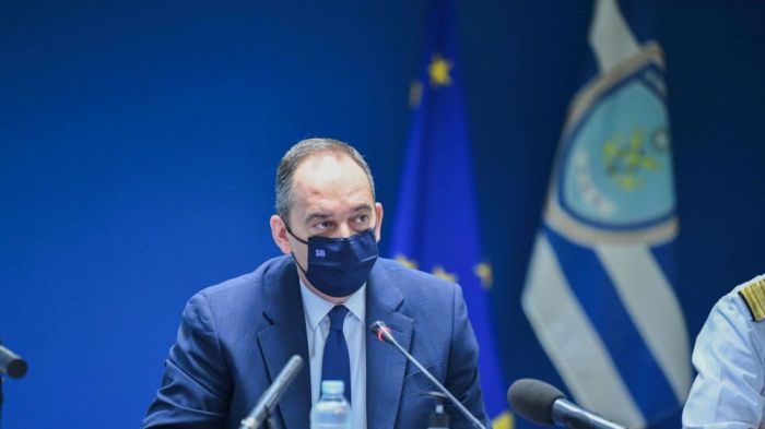 &Sigma;&tau;&omicron;&nu; &Epsilon;&upsilon;&alpha;&gamma;&gamma;&epsilon;&lambda;&iota;&sigma;&mu;ό &mu;&epsilon; &kappa;&omicron;&rho;&omega;&nu;&omicron;ϊό &omicron; &upsilon;&pi;&omicron;&upsilon;&rho;&gamma;ό&sigmaf; &Nu;&alpha;&upsilon;&tau;&iota;&lambda;ί&alpha;&sigmaf; &kappa;&alpha;&iota; &Nu;&eta;&sigma;&iota;ώ&tau;&iota;&kappa;&eta;&sigmaf; &pi;&omicron;&lambda;&iota;&tau;&iota;&kappa;ή&sigmaf;