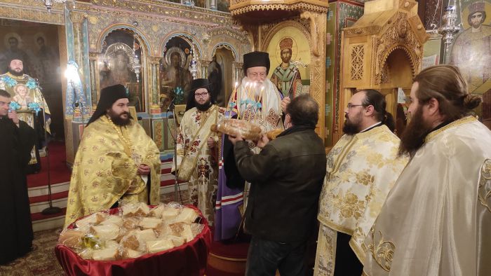 &Omicron; &Pi;&alpha;&nu;&eta;&gamma;&upsilon;&rho;&iota;&kappa;ό&sigmaf; &Epsilon;&sigma;&pi;&epsilon;&rho;&iota;&nu;ό&sigmaf; &sigma;&tau;&eta; &Mu;&omicron;&nu;ή &Kappa;&alpha;&lambda;&tau;&epsilon;&zeta;ώ&nu; (&epsilon;&iota;&kappa;ό&nu;&epsilon;&sigmaf;)