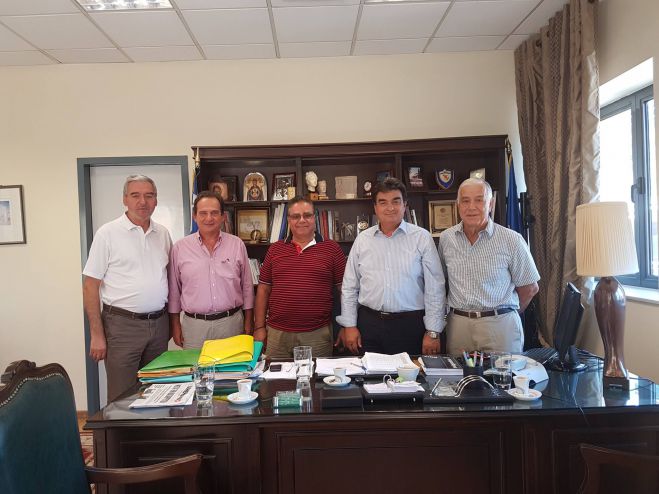 &Epsilon;&pi;&iota;&sigma;&kappa;έ&psi;&epsilon;&iota;&sigmaf; &alpha;&pi;ό &tau;&omicron;&nu; &Kappa;&alpha;&nu;&alpha;&delta;ά &kappa;&alpha;&iota; &tau;&eta;&nu; &Alpha;&upsilon;&sigma;&tau;&rho;&alpha;&lambda;ί&alpha; &epsilon;ί&chi;&epsilon; &omicron; &Alpha;&nu;&tau;&iota;&pi;&epsilon;&rho;&iota;&phi;&epsilon;&rho;&epsilon;&iota;ά&rho;&chi;&eta;&sigmaf; &Gamma;&iota;&alpha;&nu;&nu;&alpha;&kappa;&omicron;ύ&rho;&alpha;&sigmaf;