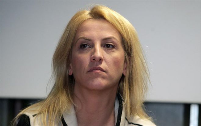 &Delta;&epsilon;&nu; &delta;έ&chi;&epsilon;&tau;&alpha;&iota; &eta; &Delta;&omicron;ύ&rho;&omicron;&upsilon; &nu;&alpha; &pi;ά&nu;&epsilon; &tau;&alpha; &sigma;&kappa;&omicron;&upsilon;&pi;ί&delta;&iota;&alpha; &tau;&eta;&sigmaf; &Tau;&rho;ί&pi;&omicron;&lambda;&eta;&sigmaf; &sigma;&tau;&eta; &Phi;&upsilon;&lambda;ή!