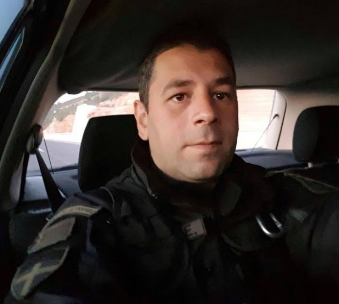 &Phi;&omega;&tau;&eta;&sigmaf; &Mu;&alpha;&rho;&omicron;&upsilon;&delta;&alpha;&sigmaf;: "&Chi;&rho;ή&zeta;&omicron;&upsilon;&nu; ά&mu;&epsilon;&sigma;&alpha; &alpha;&nu;&tau;&iota;&kappa;&alpha;&tau;ά&sigma;&tau;&alpha;&sigma;&eta;&sigmaf; &tau;&alpha; &kappa;&rho;ά&nu;&eta; &tau;&eta;&sigmaf; &delta;&iota;&mu;&omicron;&iota;&rho;ί&alpha;&sigmaf; &tau;&eta;&sigmaf; &Delta;&iota;&epsilon;ύ&theta;&upsilon;&nu;&sigma;&eta;&sigmaf; &Alpha;&sigma;&tau;&upsilon;&nu;&omicron;&mu;ί&alpha;&sigmaf; &Alpha;&rho;&kappa;&alpha;&delta;ί&alpha;&sigmaf;"