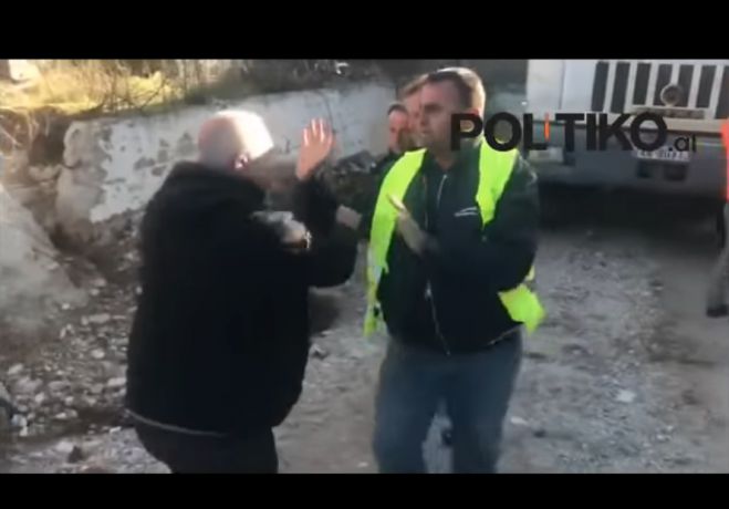 Νέα πρόκληση | Αλβανοί γκρεμίζουν σπίτια Βορειοηπειρωτών (vd)