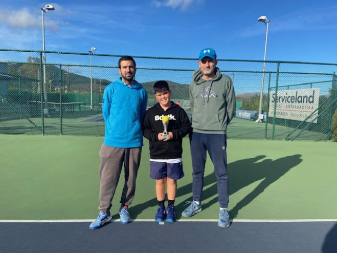 &Chi;&rho;&upsilon;&sigma;ό &sigma;&tau;&omicron; &epsilon;&nu;&omega;&sigma;&iota;&alpha;&kappa;ό &beta;&alpha;&theta;&mu;&omicron;&lambda;&omicron;&gamma;&omicron;ύ&mu;&epsilon;&nu;&omicron; &omicron; &Nu;&iota;&kappa;&omicron;&lambda;ά&omicron;&upsilon; &tau;&omicron;&upsilon; Smash