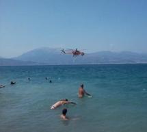 Μπάνιο με τα καναντέρ και τις φλόγες στην παραλία της Πάτρας (video)