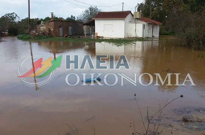 Πλημμύρες στον Πύργο - Εγκλωβίστηκαν ηλικιωμένοι (vd)