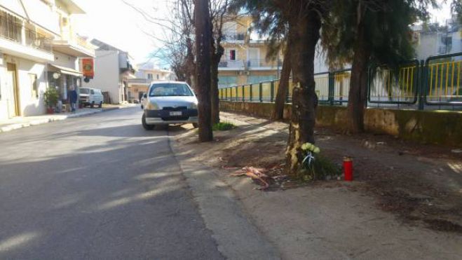&Tau;&rho;&omicron;&chi;&alpha;ί&omicron; &mu;&epsilon; 17&chi;&rho;&omicron;&nu;&omicron; &nu;&epsilon;&kappa;&rho;ό &sigma;&tau;&eta;&nu; &Kappa;&alpha;&lambda;&alpha;&mu;ά&tau;&alpha;...