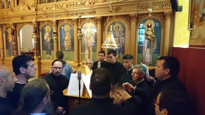 &Xi;&epsilon;&kappa;ί&nu;&eta;&sigma;&alpha;&nu; &omicron;&iota; &lambda;&alpha;&tau;&rho;&epsilon;&upsilon;&tau;&iota;&kappa;έ&sigmaf; &epsilon;&kappa;&delta;&eta;&lambda;ώ&sigma;&epsilon;&iota;&sigmaf; &gamma;&iota;&alpha; &tau;&omicron;&upsilon;&sigmaf; &Pi;&omicron;&lambda;&iota;&omicron;ύ&chi;&omicron;&upsilon;&sigmaf; &tau;&eta;&sigmaf; &Tau;&rho;ί&pi;&omicron;&lambda;&eta;&sigmaf; (&epsilon;&iota;&kappa;ό&nu;&epsilon;&sigmaf;)