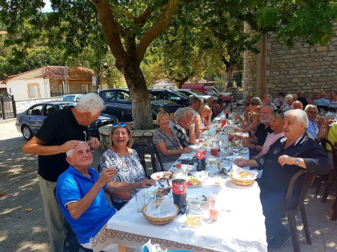 Θερμή υποδοχή και φιλοξενία για Σουηδούς τουρίστες στη Μυγδαλιά Γορτυνίας! (vd)