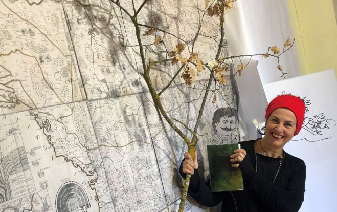 &laquo;&Zeta;&omega;&gamma;&rho;&alpha;&phi;&eta;&gamma;ή&sigma;&epsilon;&iota;&sigmaf;&raquo; &mu;&epsilon; &tau;&eta; &Lambda;ή&delta;&alpha; &Beta;&alpha;&rho;&beta;&alpha;&rho;&omicron;ύ&sigma;&eta;