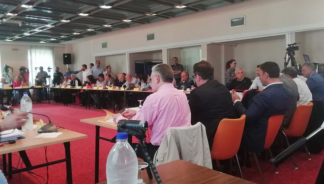 Live η συνεδρίαση του Περιφερειακού Συμβουλίου!