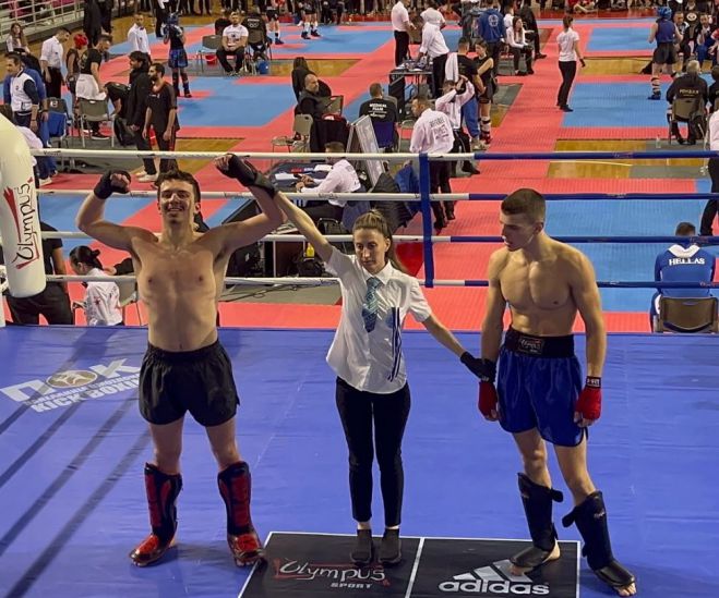 &Pi;έ&nu;&tau;&epsilon; &chi;&rho;&upsilon;&sigma;ά &mu;&epsilon;&tau;ά&lambda;&lambda;&iota;&alpha; &gamma;&iota;&alpha; &tau;&eta;&nu; Combat Team Tripolis