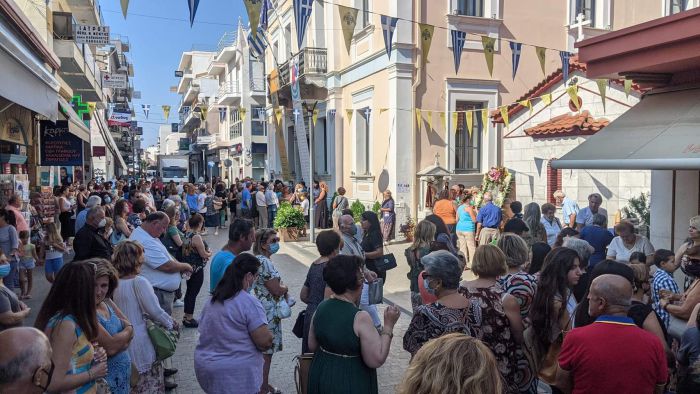 &Tau;&rho;ί&pi;&omicron;&lambda;&eta; | &Pi;&lambda;ή&theta;&omicron;&sigmaf; &pi;&iota;&sigma;&tau;ώ&nu; έ&lambda;&alpha;&beta;&alpha;&nu; &tau;&eta;&nu; &epsilon;&upsilon;&lambda;&omicron;&gamma;ί&alpha; &Alpha;&gamma;ί&alpha;&sigmaf; &Pi;&alpha;&rho;&alpha;&sigma;&kappa;&epsilon;&upsilon;ή&sigmaf; (&epsilon;&iota;&kappa;ό&nu;&epsilon;&sigmaf;)