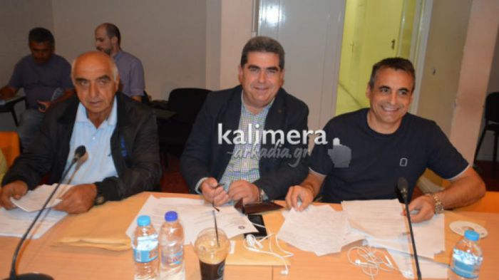 &Tau;&zeta;&iota;&omicron;ύ&mu;&eta;&sigmaf; &sigma;&epsilon; &Pi;&alpha;&upsilon;&lambda;ή: "&Lambda;&epsilon;&omicron;&nu;&tau;&alpha;&rho;&iota;&sigma;&mu;&omicron;ύ&sigmaf; ό&chi;&iota; &sigma;&epsilon; &epsilon;&mu;ά&sigmaf;"