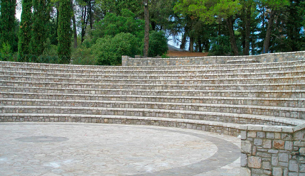 &Alpha;&nu;&alpha;&beta;&lambda;ή&theta;&eta;&kappa;&epsilon; &mu;&omicron;&upsilon;&sigma;&iota;&kappa;ή &pi;&alpha;&rho;ά&sigma;&tau;&alpha;&sigma;&eta; &sigma;&tau;&eta;&nu; &Tau;&rho;ί&pi;&omicron;&lambda;&eta;