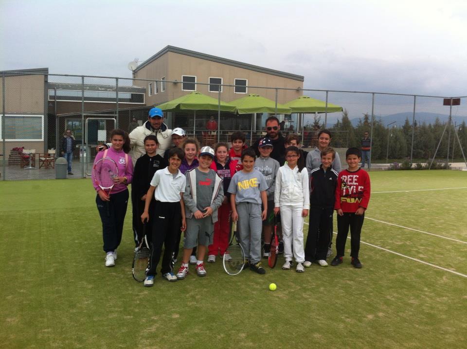 &Omicron;&iota; &epsilon;&kappa;&delta;&eta;&lambda;ώ&sigma;&epsilon;&iota;&sigmaf; &tau;&eta;&sigmaf; &Alpha;&Epsilon;&Kappa; &Tau;&rho;ί&pi;&omicron;&lambda;&eta;&sigmaf; &gamma;&iota;&alpha; &tau;&eta;&nu; &pi;&alpha;&gamma;&kappa;ό&sigma;&mu;&iota;&alpha; &eta;&mu;έ&rho;&alpha; &tau;έ&nu;&iota;&sigmaf;