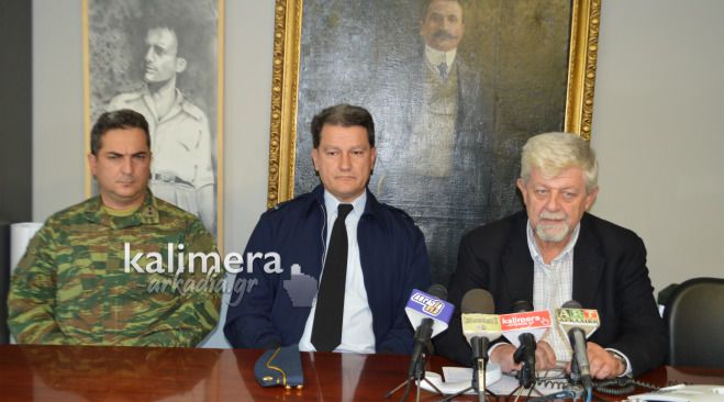 «Ξεκινάμε έργα με τα μηχανήματα της ΜΟΜΑ για να μην θρηνήσουμε θύματα» (vd)