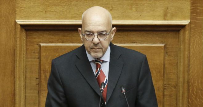 Βουλευτής ΝΔ: &quot;Τα κινητά παρακολουθούνται, να προσέχετε&quot;