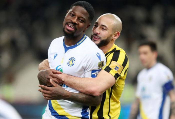 &Sigma;&tau;&eta;&nu; &pi;&rho;&omicron;&epsilon;&pi;&iota;&lambda;&omicron;&gamma;ή &tau;&omicron;&upsilon; &Kappa;ά&mu;&epsilon;&rho;&omicron;&upsilon;&nu; &omicron; &Sigma;&omicron;&nu;ί &tau;&omicron;&upsilon; &Alpha;&sigma;&tau;έ&rho;&alpha;