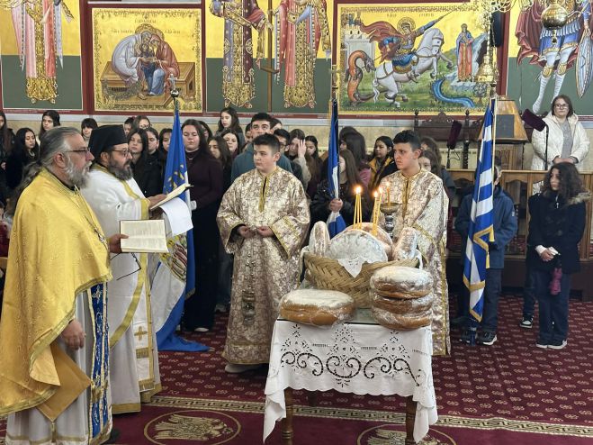 Πανηγυρικός εορτασμός των Τριών Ιεραρχών στα Τρόπαια (εικόνες)