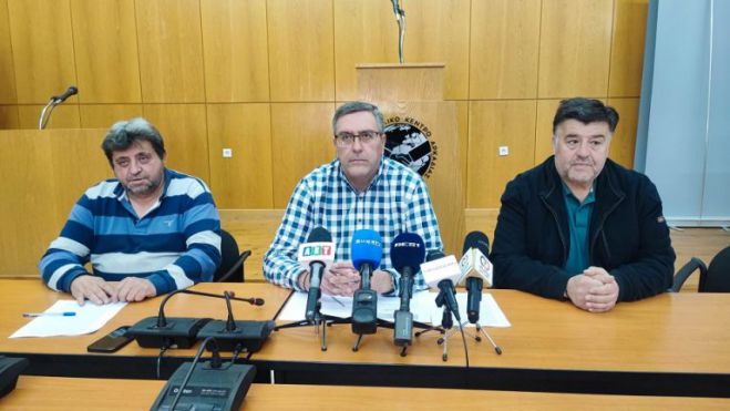 &Tau;&omicron; &Epsilon;&rho;&gamma;&alpha;&tau;&iota;&kappa;ό &Kappa;έ&nu;&tau;&rho;&omicron; &Alpha;&rho;&kappa;&alpha;&delta;ί&alpha;&sigmaf; &sigma;&tau;&omicron; &pi;&lambda;&epsilon;&upsilon;&rho;ό &tau;&omega;&nu; &epsilon;&rho;&gamma;&alpha;&zeta;&omicron;&mu;έ&nu;&omega;&nu; &tau;&omega;&nu; &Delta;&Epsilon;&Upsilon;&Alpha;