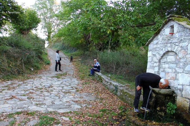 &Omicron; &xi;&epsilon;&chi;&omega;&rho;&iota;&sigma;&tau;ό&sigmaf; "&Pi;&epsilon;&rho;ί&pi;&alpha;&tau;&omicron;&sigmaf; &Kappa;&epsilon;&rho;&alpha;&sigma;&iota;ά&sigmaf;"! (&epsilon;&iota;&kappa;ό&nu;&epsilon;&sigmaf;)
