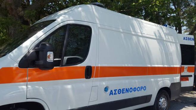 Δωρεά νέου ασθενοφόρου στο Κέντρο Υγείας Λεωνιδίου!