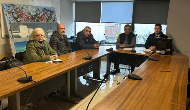 &Sigma;&upsilon;&nu;ά&nu;&tau;&eta;&sigma;&eta; &sigma;&upsilon;&gamma;&kappa;ά&lambda;&epsilon;&sigma;&epsilon; &omicron; &Alpha;&nu;&tau;&iota;&delta;ή&mu;&alpha;&rho;&chi;&omicron;&sigmaf; &Lambda;&alpha;&gamma;ό&sigmaf; &mu;&epsilon; &alpha;&phi;&omicron;&rho;&mu;ή &tau;&iota;&sigmaf; &zeta;&eta;&mu;&iota;έ&sigmaf; &sigma;&epsilon; &gamma;ή&pi;&epsilon;&delta;&alpha; &kappa;&alpha;&tau;ά &tau;&eta; &delta;&iota;ά&rho;&kappa;&epsilon;&iota;&alpha; &sigma;&chi;&omicron;&lambda;&iota;&kappa;ώ&nu; &pi;&rho;&omega;&tau;&alpha;&theta;&lambda;&eta;&mu;ά&tau;&omega;&nu;!