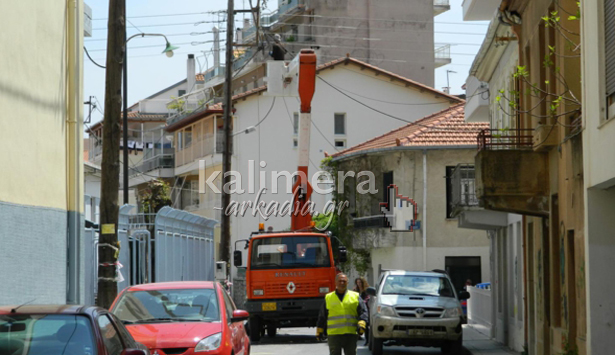 Έ&rho;&gamma;&alpha; &tau;&eta;&sigmaf; &Delta;&Epsilon;&Eta; &sigma;&tau;&eta;&nu; &Tau;&rho;ί&pi;&omicron;&lambda;&eta; &ndash; &Kappa;&lambda;&epsilon;&iota;&sigma;&tau;&omicron;ί &omicron;&iota; &delta;&rho;ό&mu;&omicron;&iota; &laquo;&Pi;&alpha;&nu;ό&sigmaf;&raquo; &kappa;&alpha;&iota; &laquo;&Pi;. &Kappa;&epsilon;&phi;ά&lambda;&alpha;&raquo;