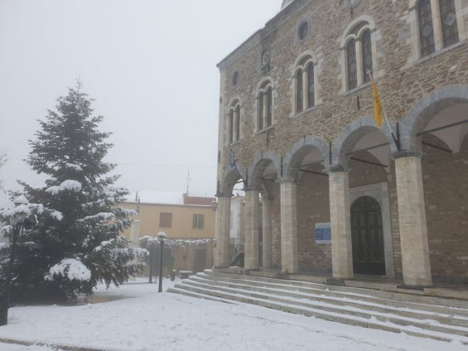 &Kappa;&lambda;&epsilon;&iota;&sigma;&tau;ά &tau;&alpha; &sigma;&chi;&omicron;&lambda;&epsilon;ί&alpha; &sigma;&epsilon; &Kappa;&alpha;&sigma;&tau;&rho;ί &kappa;&alpha;&iota; Ά&gamma;&iota;&omicron; &Pi;έ&tau;&rho;&omicron;