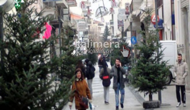 Εορταστικό ωράριο - 31/1/2022 | Πότε είναι ανοιχτά τα εμπορικά στην Τρίπολη