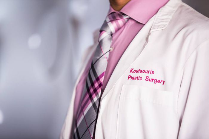 M. Κουτσούρης: Ο χειρουργός που διακρίνεται για την ακρίβεια, τη λεπτομέρεια &amp; τη φυσικότητα!