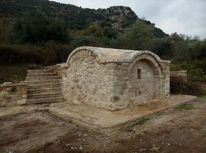 Καρύταινα - Ανακατασκευάστηκαν οι παραδοσιακές βρύσες του χωριού!