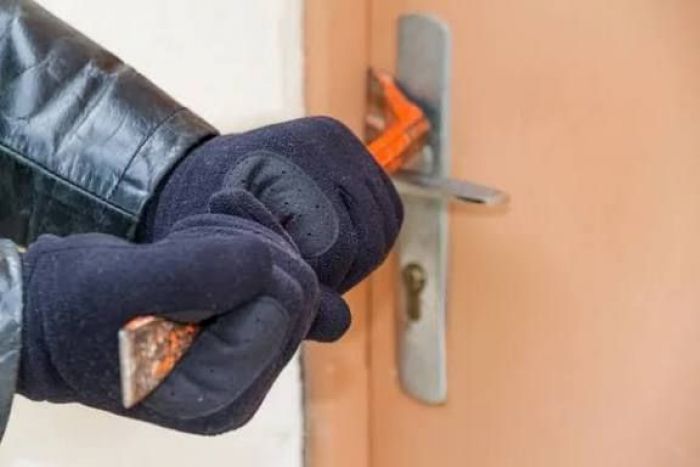 &Alpha;&nu;&eta;&sigma;&upsilon;&chi;ί&alpha; &sigma;&tau;&eta; &Mu;&epsilon;&gamma;&alpha;&lambda;ό&pi;&omicron;&lambda;&eta; &gamma;&iota;&alpha; &tau;&iota;&sigmaf; &alpha;&lambda;&lambda;&epsilon;&pi;ά&lambda;&lambda;&eta;&lambda;&epsilon;&sigmaf; &kappa;&lambda;&omicron;&pi;έ&sigmaf; &sigma;&tau;&alpha; &chi;&omega;&rho;&iota;ά &ndash; "&Delta;&epsilon;&nu; &alpha;&pi;&omicron;&rho;&rho;ί&pi;&tau;&epsilon;&tau;&alpha;&iota; &eta; &lambda;ύ&sigma;&eta; &mu;&epsilon; security - &Theta;&alpha; &alpha;&xi;&iota;&omicron;&pi;&omicron;&iota;&eta;&theta;&epsilon;ί &eta; &delta;&eta;&mu;&omicron;&tau;&iota;&kappa;ή &alpha;&sigma;&tau;&upsilon;&nu;&omicron;&mu;ί&alpha;"