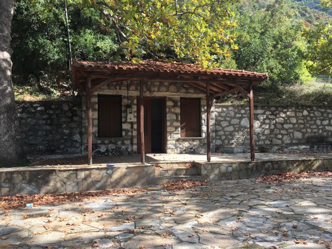 &Upsilon;&pi;&omicron;&gamma;&rho;&alpha;&phi;έ&sigmaf; &gamma;&iota;&alpha; έ&rho;&gamma;&omicron; &pi;&omicron;&upsilon; "&pi;&epsilon;&rho;ί&mu;&epsilon;&nu;&alpha;&nu; &pi;&omicron;&lambda;&lambda;ά &chi;&rho;ό&nu;&iota;&alpha; &sigma;&tau;&omicron; &Kappa;&omicron;&rho;&alpha;&kappa;&omicron;&beta;&omicron;ύ&nu;&iota;"